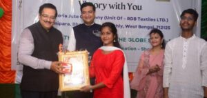 Reward Distribution to the Students on Independence Day